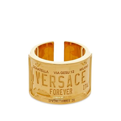 versace num nag